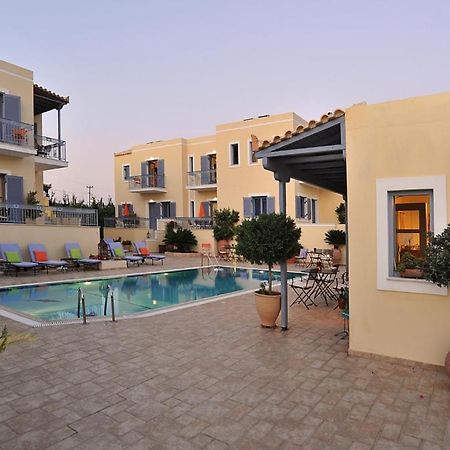 Aegina Fistikies Holiday Apartments מראה חיצוני תמונה