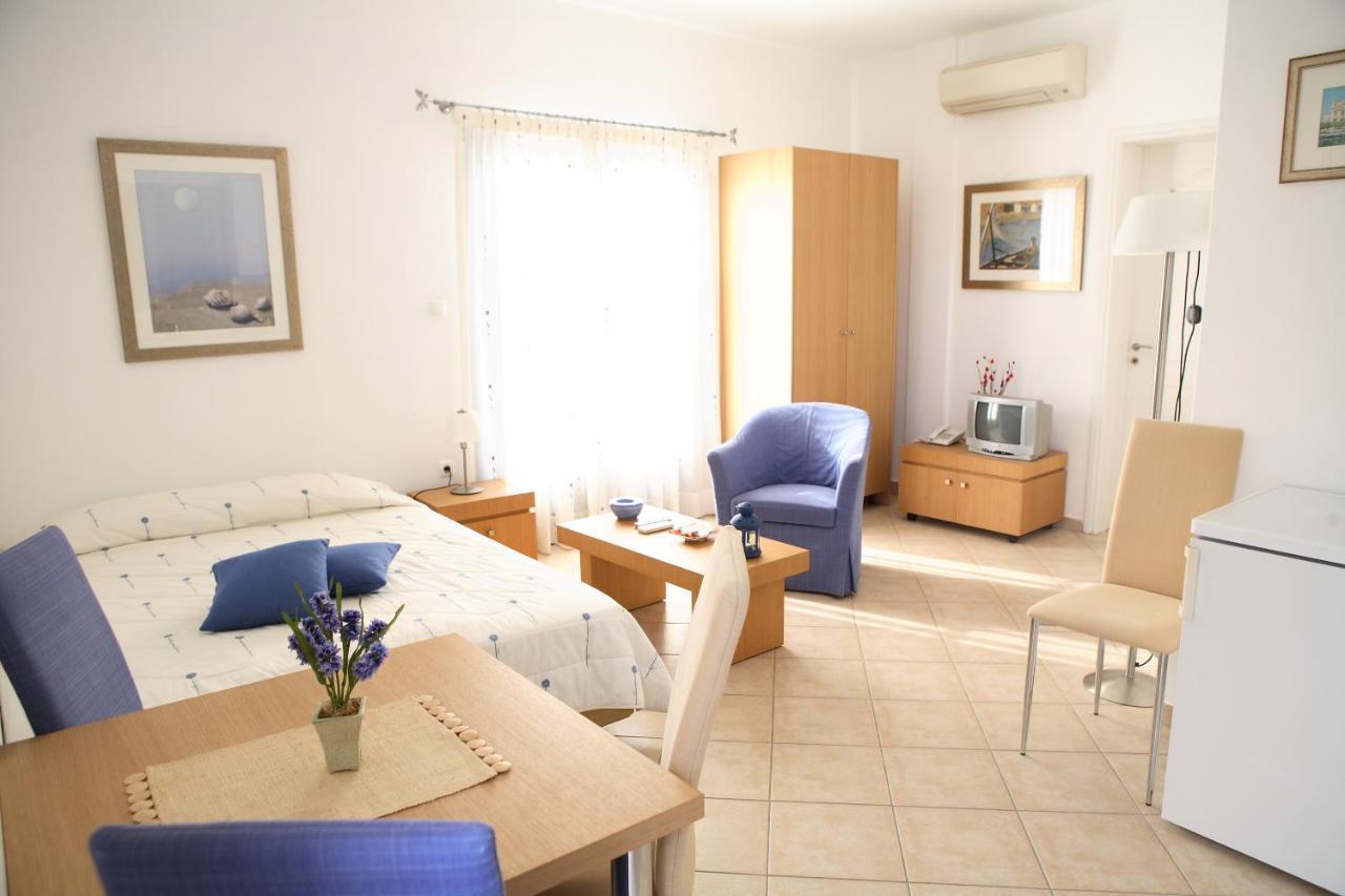 Aegina Fistikies Holiday Apartments חדר תמונה