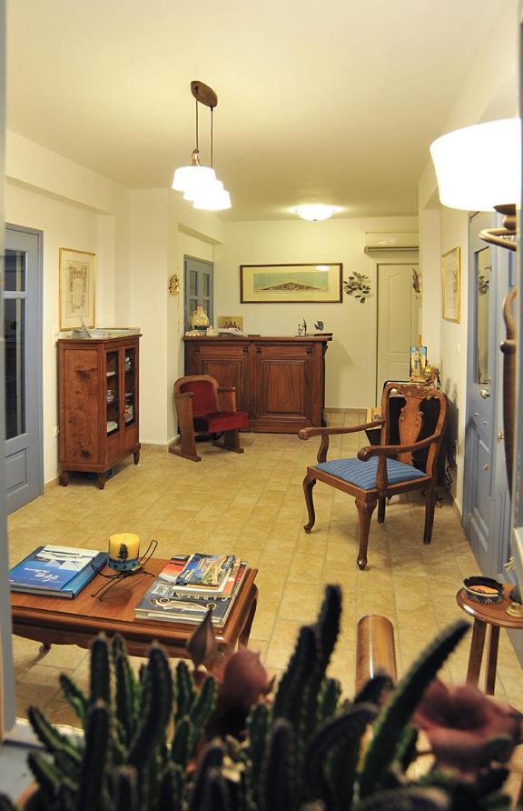Aegina Fistikies Holiday Apartments מראה חיצוני תמונה